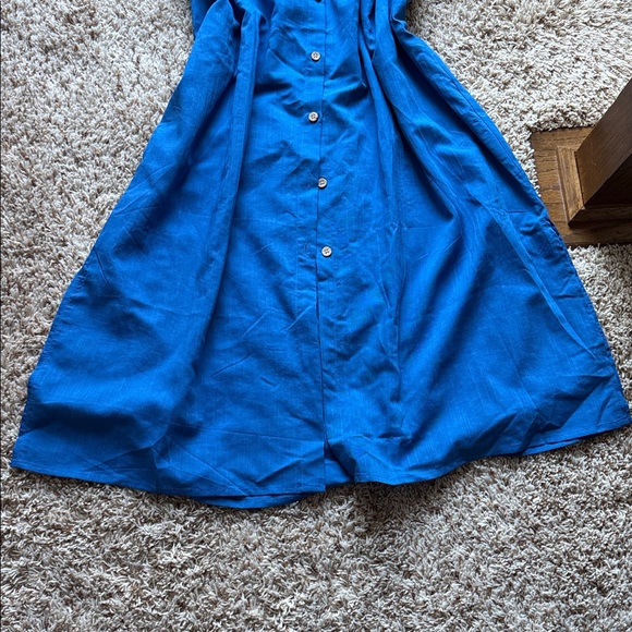Elegant Blue Midi Shirt Dress - Picture 2 of 9